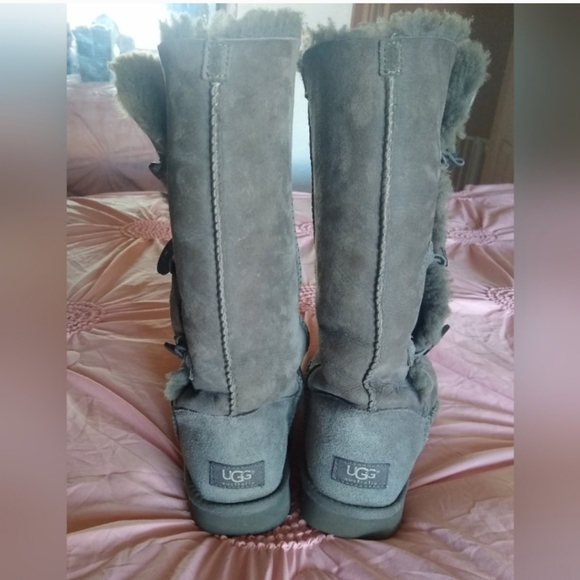 Ugg Bailey button Tall boots sz 9 - Picture 2 of 6